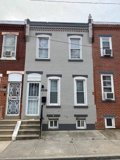Main picture of 3930 Reno St