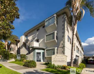 Main picture of 514 E Valencia Ave