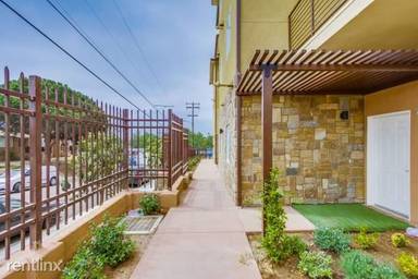 Main picture of 2266 W Dunlop St