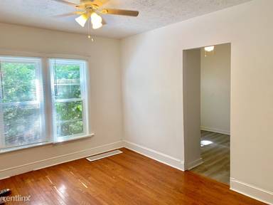 Main picture of 1434 W 112th St