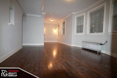 Main picture of 4836 N Paulina St