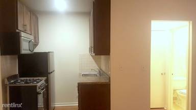 Main picture of 4031 N Kenmore Ave