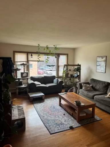 Main picture of 3317 Harvey St