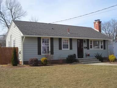 Main picture of 108 Oakridge St