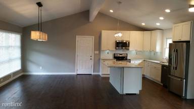 Main picture of 2330 Valley View Dr SE