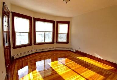 Main picture of 124 Johnson St