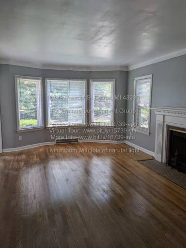 Main picture of 16739 Prevost St