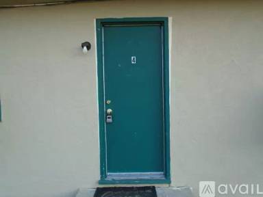 Main picture of 1802 E 1st St