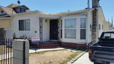 Main picture of 457 W 16th St