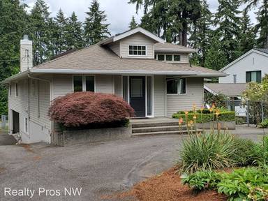 Main picture of 10448 SE 19th St