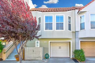 Main picture of 5 Lydia Ave