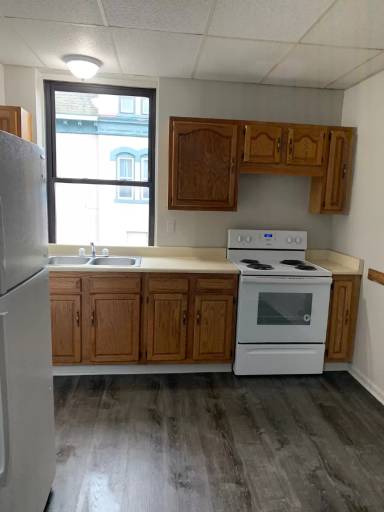 Main picture of 511 E Main St