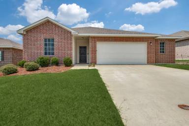 Main picture of 2525 Comal Creek Dr