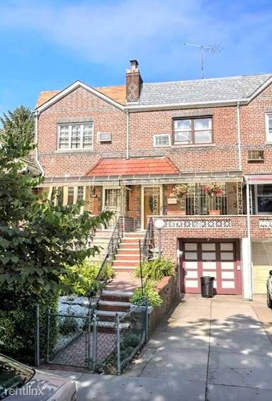 Main picture of 710 E 38th St