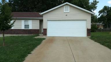 Main picture of 15 Pine Tree Ct