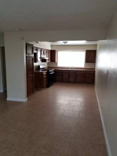 Main picture of 1011 Padre St