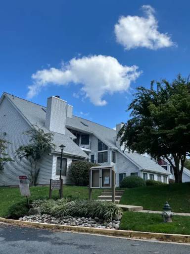 Main picture of 1617 Carriage House Ter
