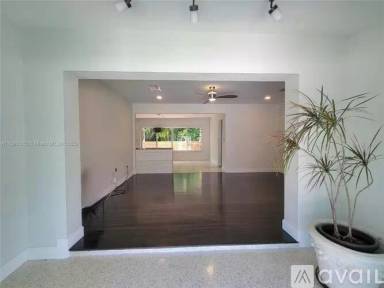 Main picture of 3505 Crystal View Ct
