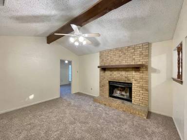 Main picture of 2402 Kirk Cir