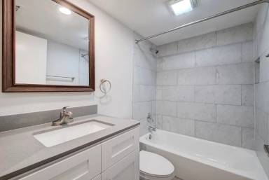 Main picture of 709 Lamar Pl
