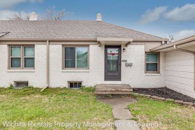 Main picture of 4710 E Mount Vernon St