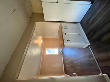Main picture of 904 S 4th Ave
