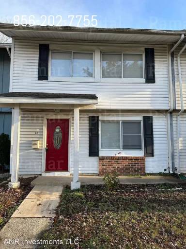Main picture of 19 Memphis Ct