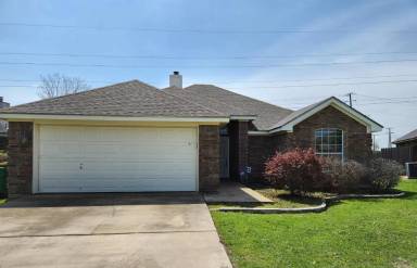 Main picture of 526 Armstrong Dr