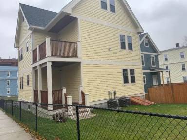 Main picture of 43 Forest St