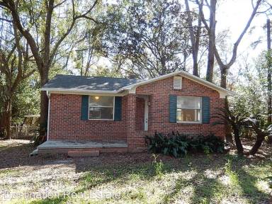 Main picture of 1607 Pepper Dr