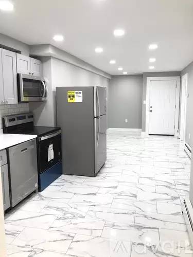 Main picture of 11 Waverly Pl