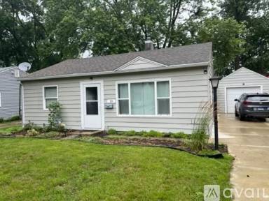 Main picture of 10 Wach Dr