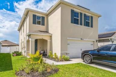 Main picture of 1839 Wild Rye Way