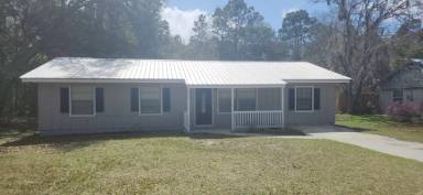 Main picture of 205 Harbor Dr