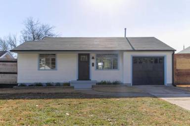 Main picture of 608 E Zion St