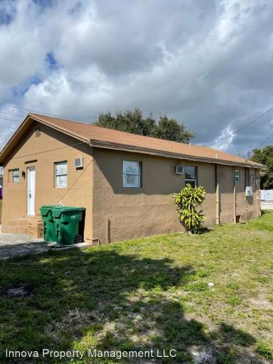 Main picture of 1021 W 33rd St