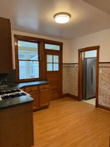 Main picture of 3847 N Linder Ave