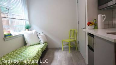 Main picture of 2371 Franklin Ave E