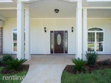 Main picture of 44 Joe Traylor Rd