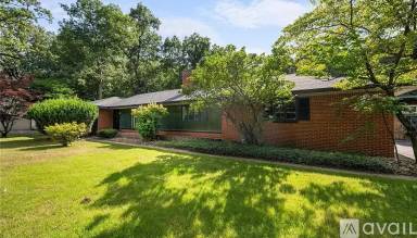 Main picture of 4143 Robinhood Ln