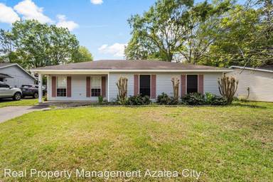 Main picture of 9631 Royal Woods Dr N