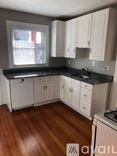 Main picture of 33 Revere Rd