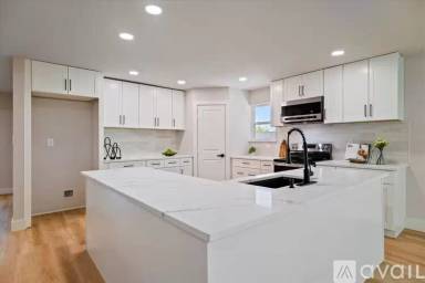 Main picture of 8500 Gibbs Dr