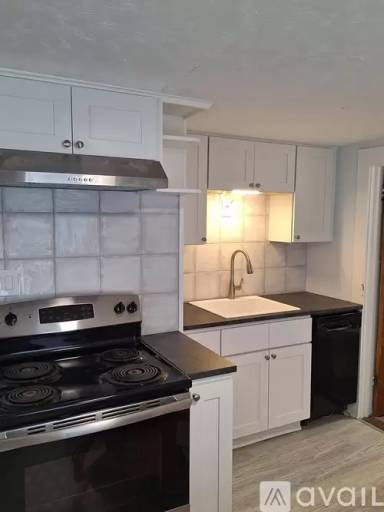 Main picture of 371 S Main St