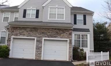 Main picture of 2106 Dahlia Cir