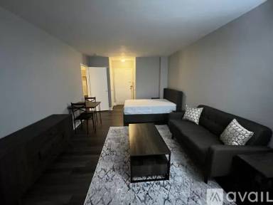 Main picture of River Place North