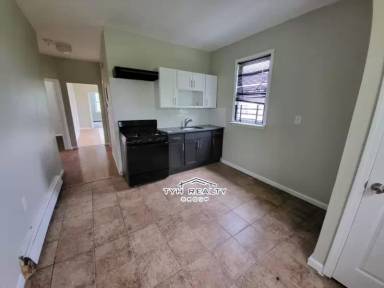 Main picture of 526 S 13th St