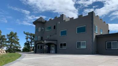 Main picture of Castle in the Pines