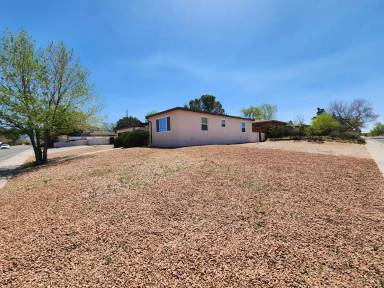 Main picture of 4600 Mountain Rd NE
