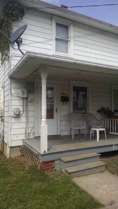 Main picture of 1001 S Cameron St